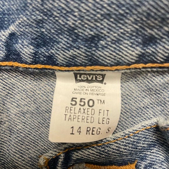VTG Levi’s women’s NWT 550 Blue Denim Jeans - Picture 6 of 8